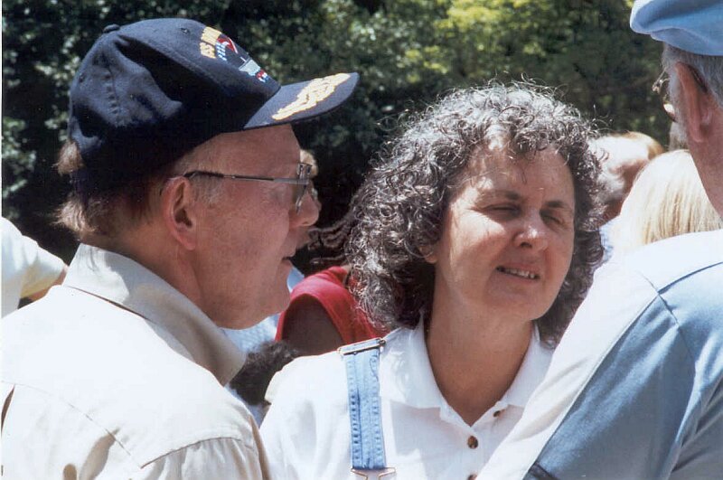 Extra-2004-03.jpg 86.3K