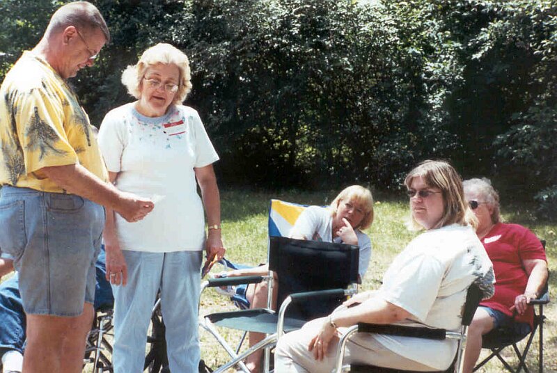 Extra-2004-06.jpg 115.3K